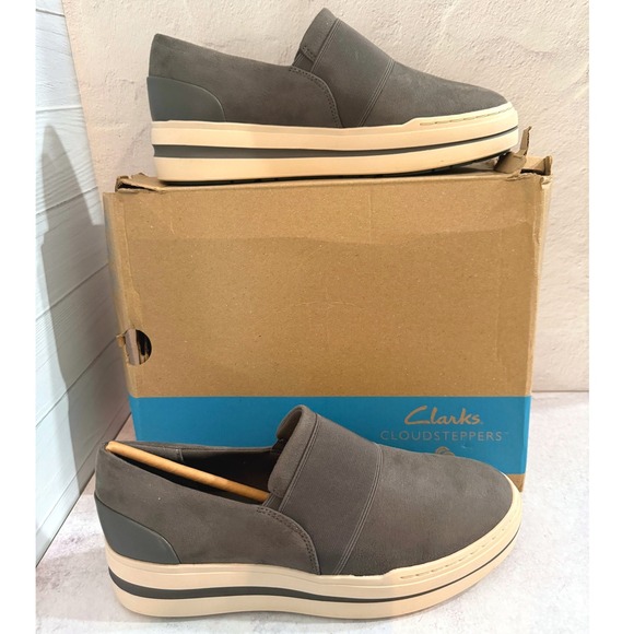 NIB Clarks Cloudsteppers Audreigh Eve Dark Gray Slip On Platform Sneakers 9.5M - Picture 2 of 12